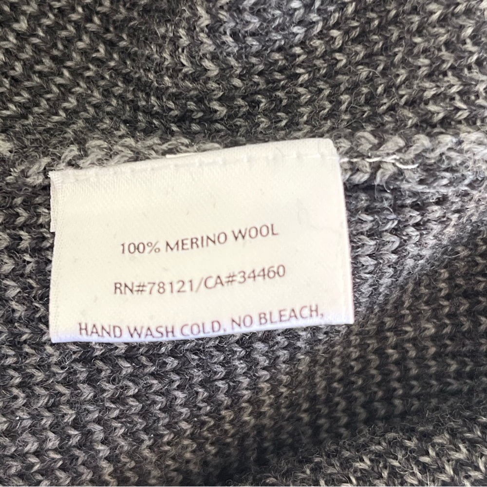 Eileen Fisher Dark Gray 100% Merino Wool Pencil Skirt, Size Medium, Italian Yarn - Picture 5 of 6